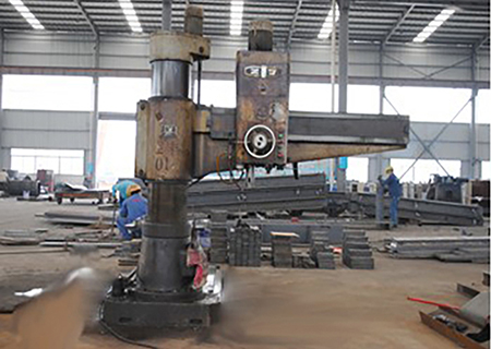 工廠設備(圖13) 工廠設備(圖13)